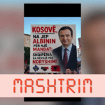 Слика са транспарентом за Куртија са протеста у Тирани генерисана је вештачком интелигенцијом.
